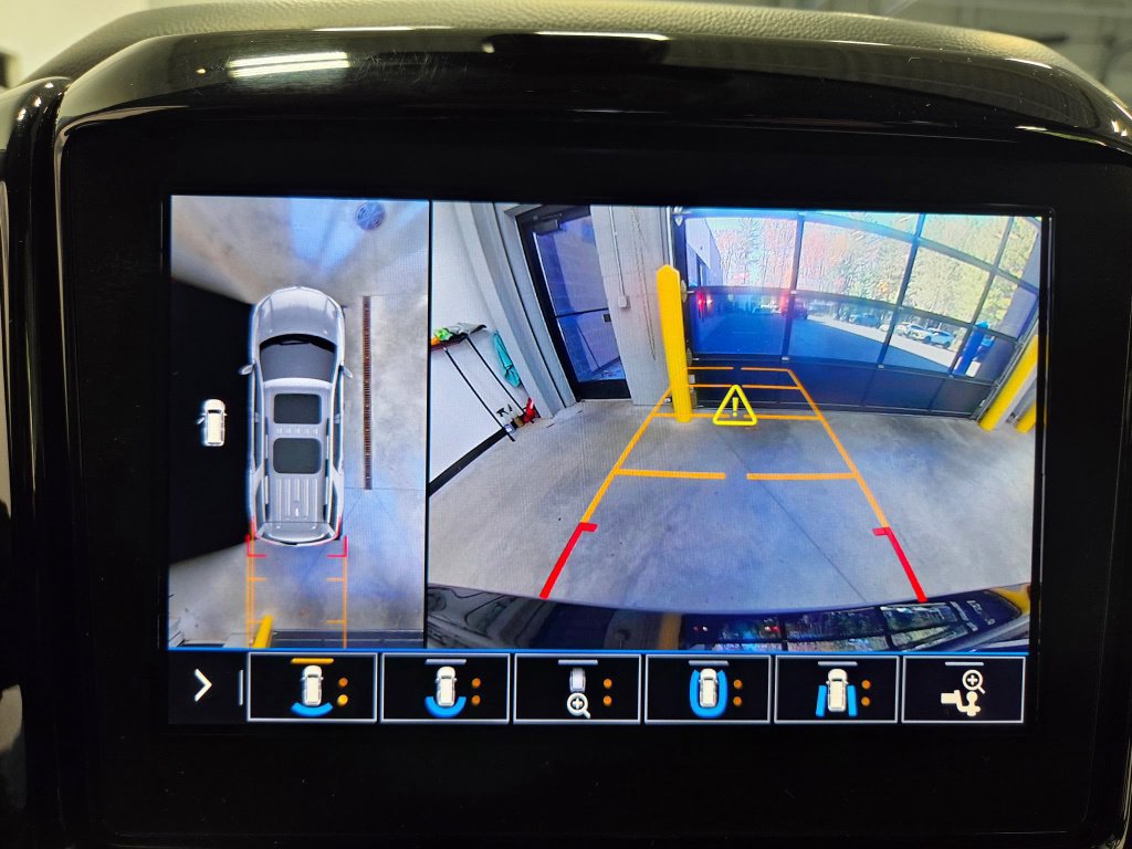 Used 2020 Chevrolet Traverse High Country w/ LPO, Floor Liner Package AWD/4WD image 56
