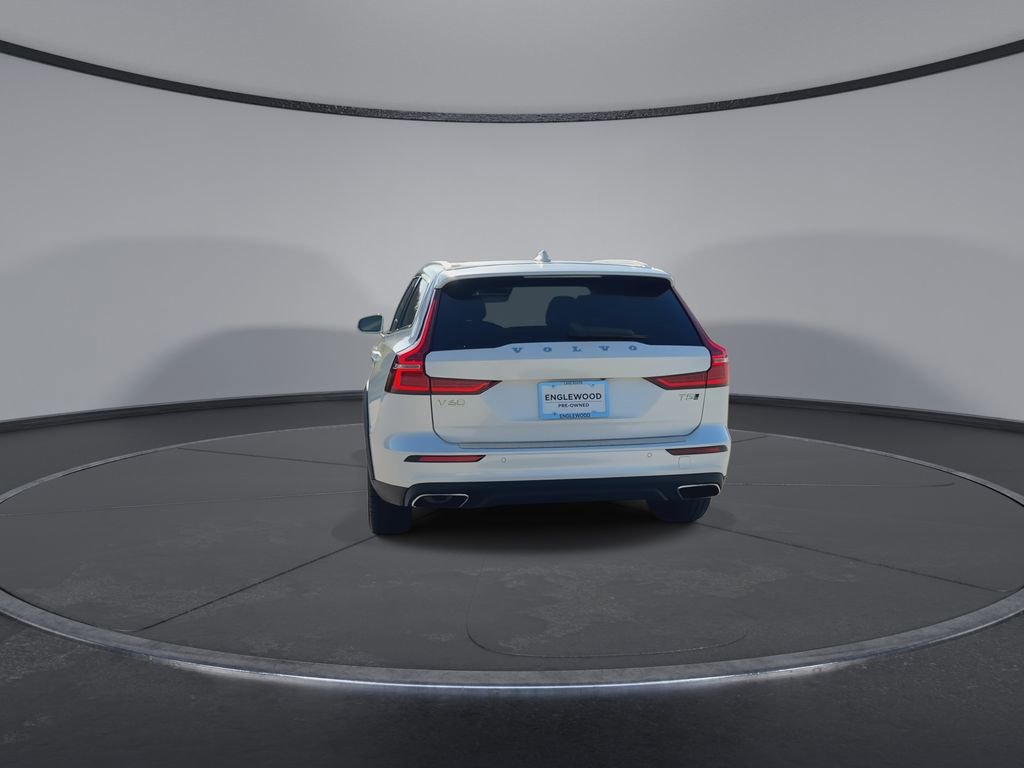 Used 2022 Volvo V60 T5 Cross Country AWD/4WD image 7
