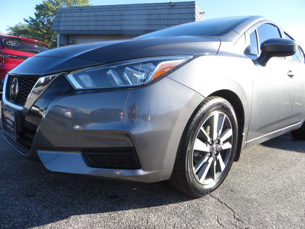 Used 2021 Nissan Versa SV image 32