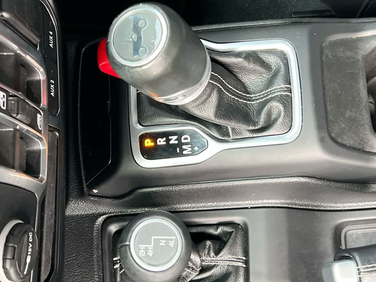 Used 2020 Jeep Wrangler Unlimited Sahara AWD/4WD image 20