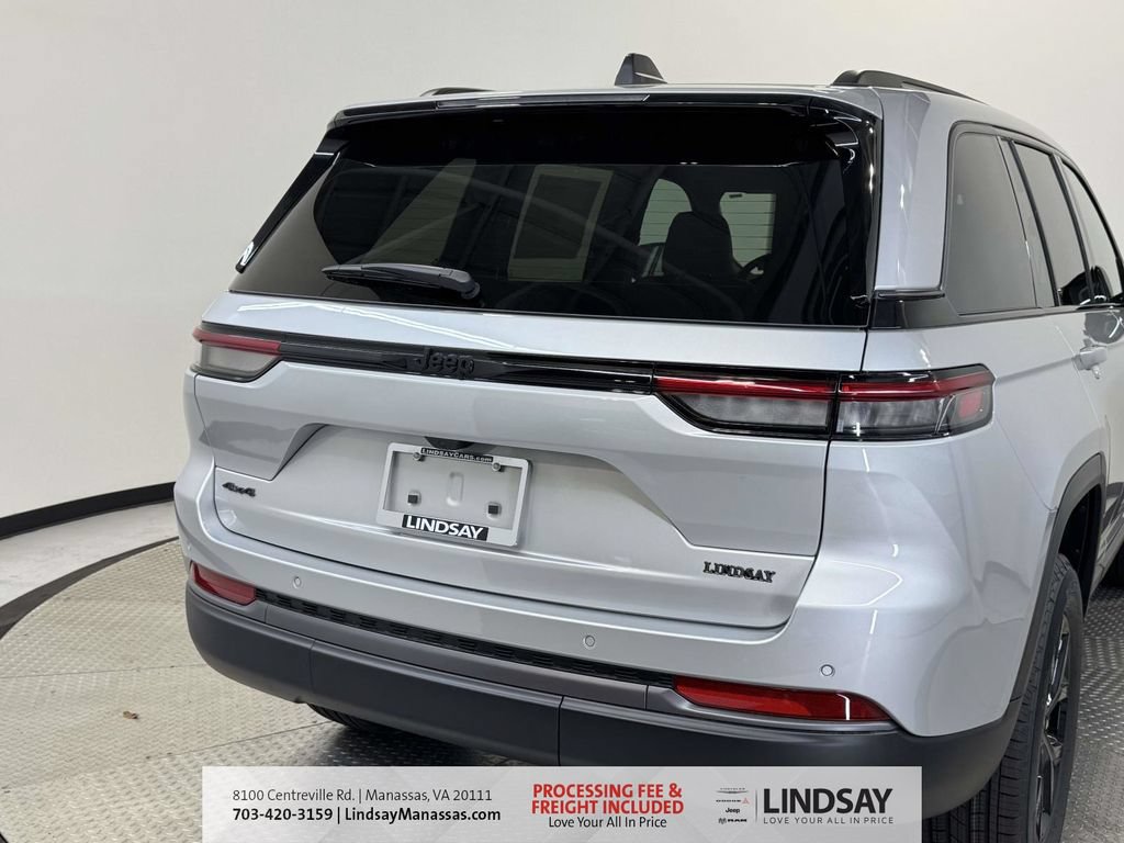 New 2026 Jeep Grand Cherokee Altitude AWD/4WD image 9
