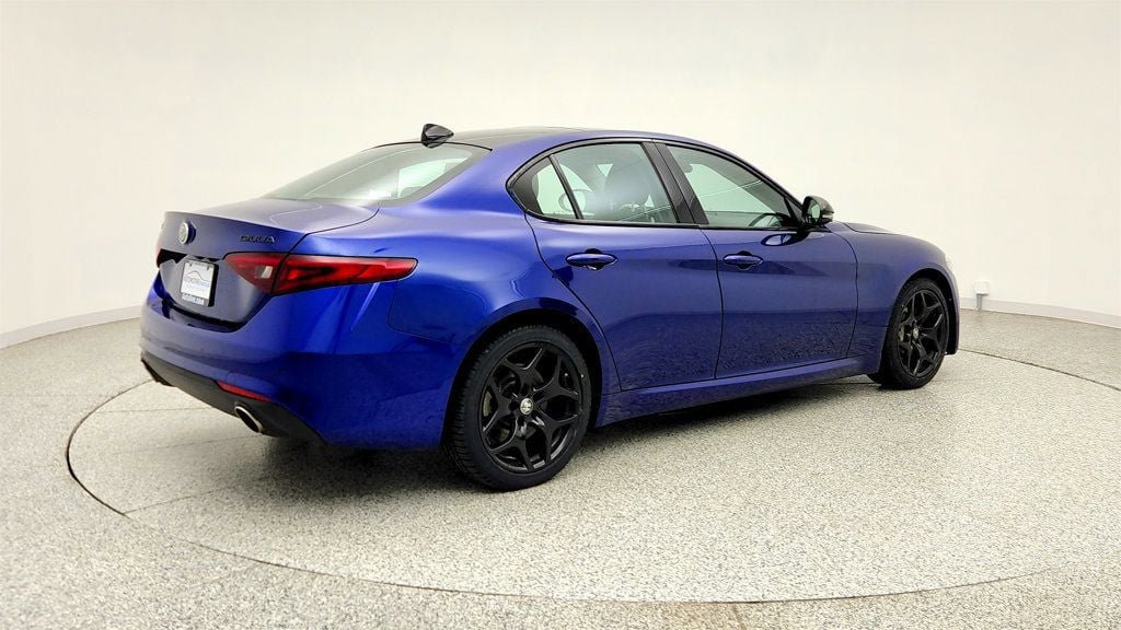 Used 2021 Alfa Romeo Giulia Sprint w/ Nero Edizione AWD/4WD image 5
