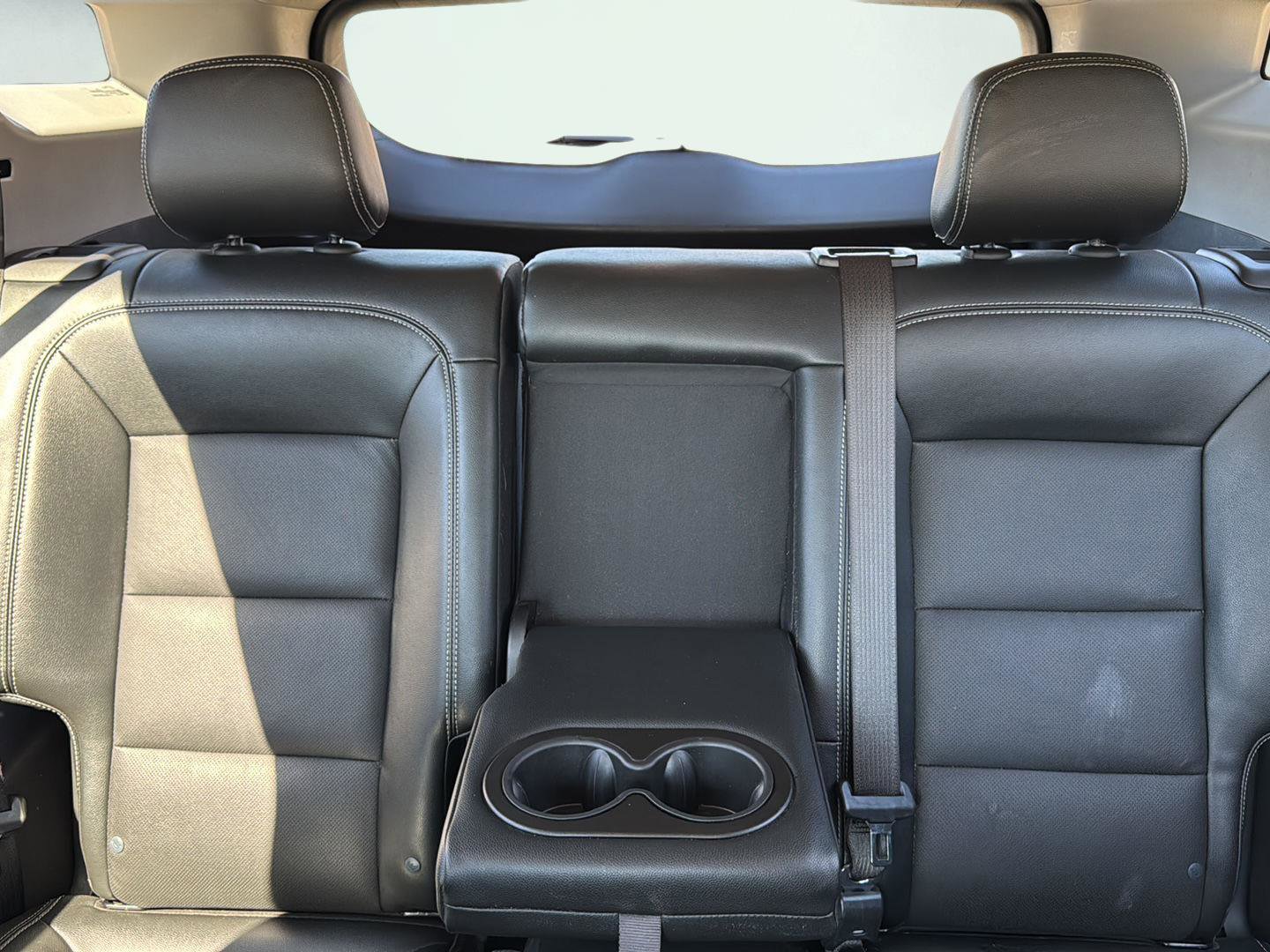 Used 2024 GMC Terrain SLT image 21