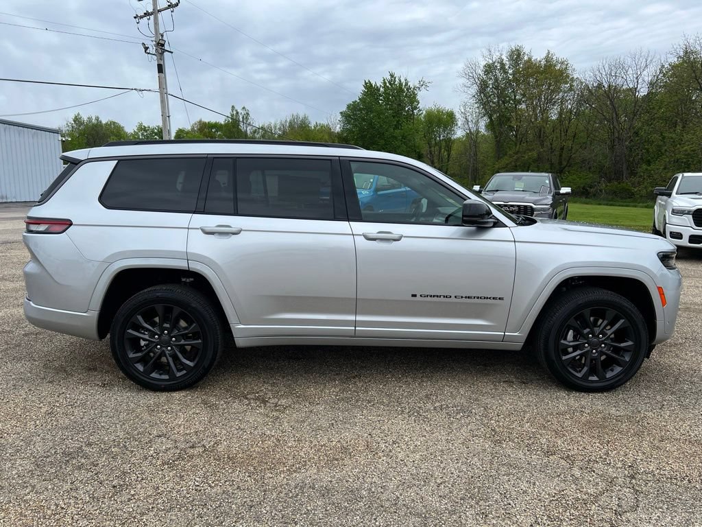 New 2026 Jeep Grand Cherokee L Limited AWD/4WD image 6