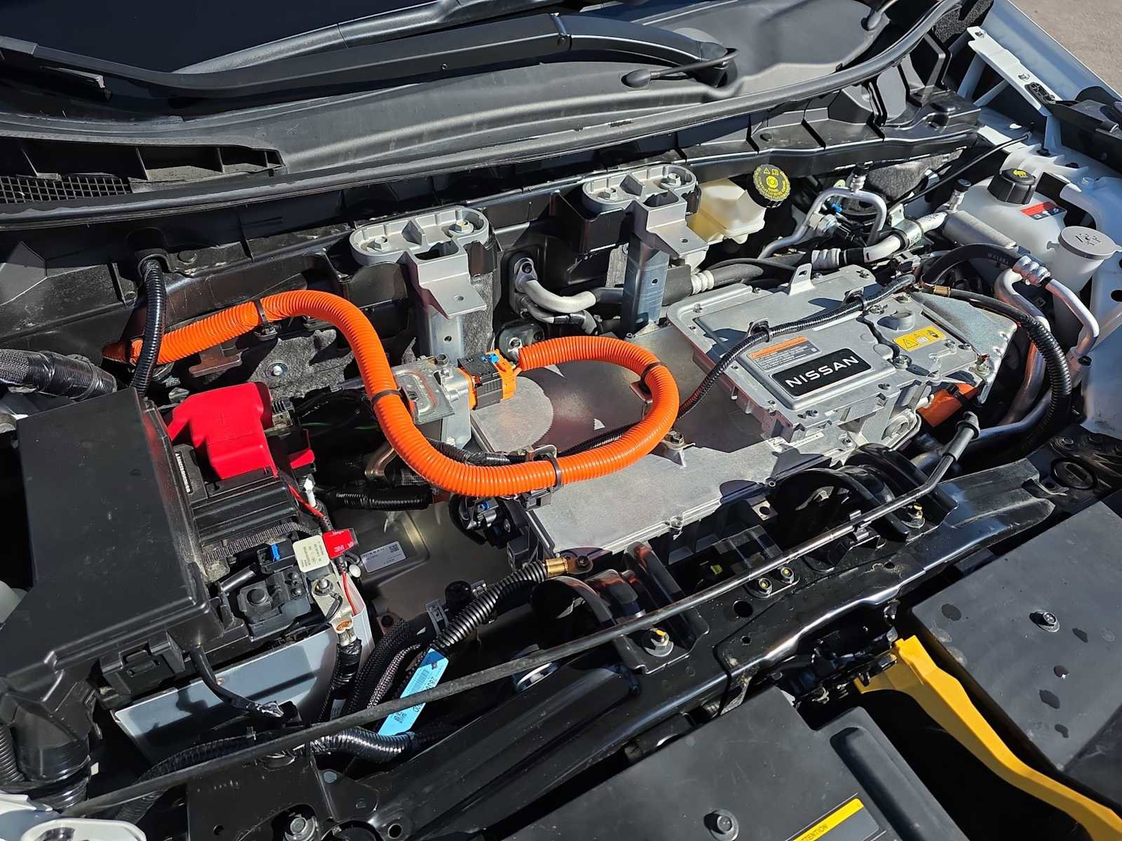 Used 2023 Nissan Ariya AWD image 12