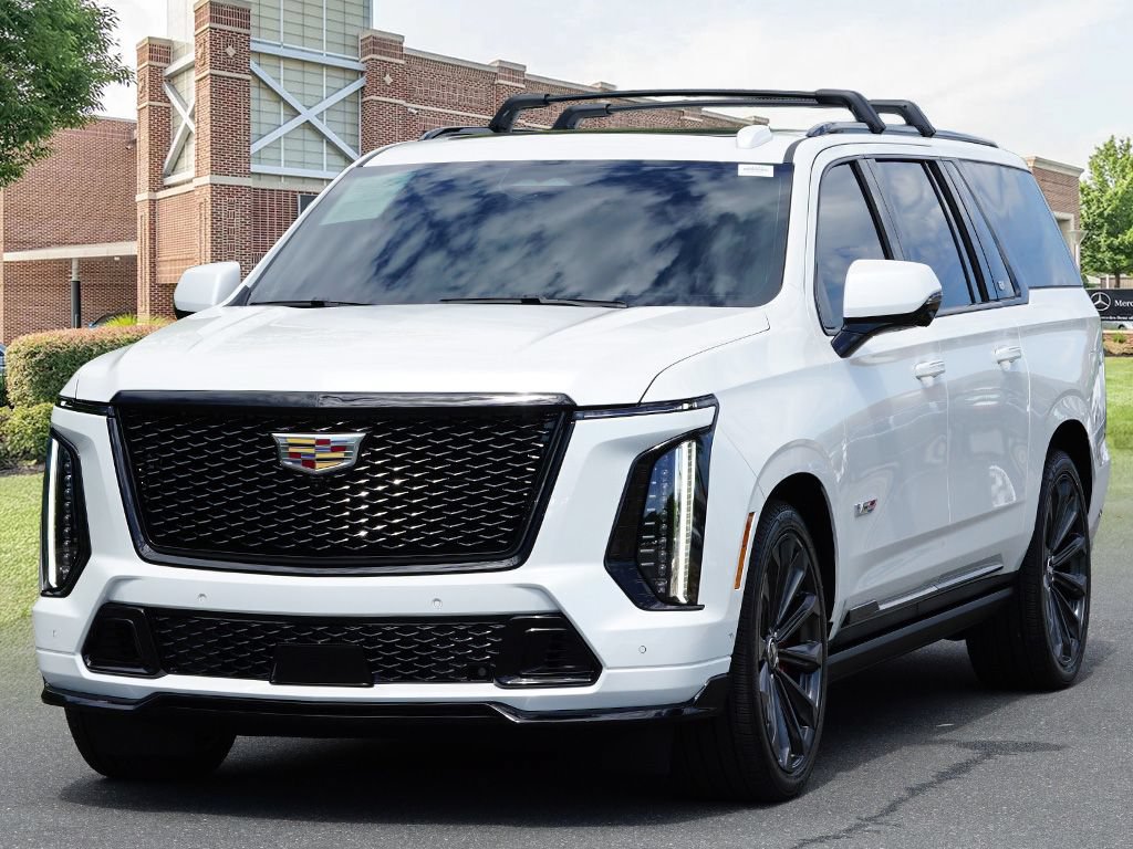 Used 2025 Cadillac Escalade ESV V AWD/4WD image 4