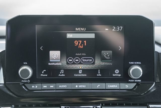 Used 2025 Nissan Pathfinder SV AWD/4WD image 27
