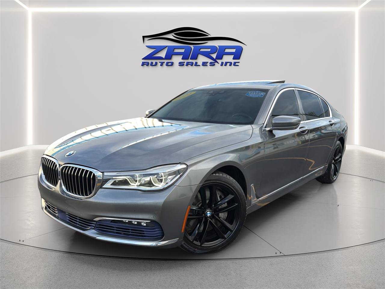 Used 2016 BMW 750i xDrive AWD/4WD image 1