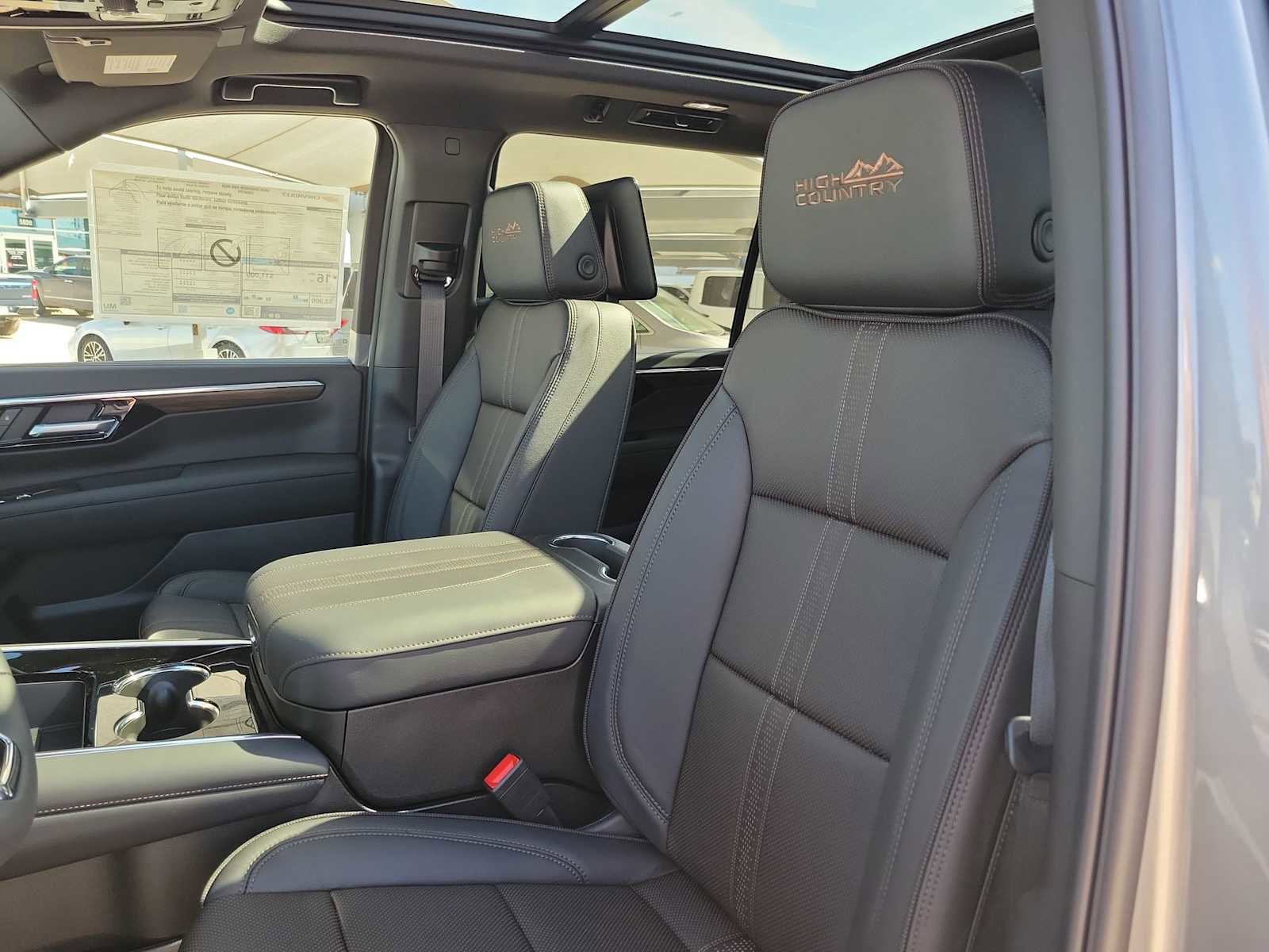 New 2026 Chevrolet Suburban High Country image 7