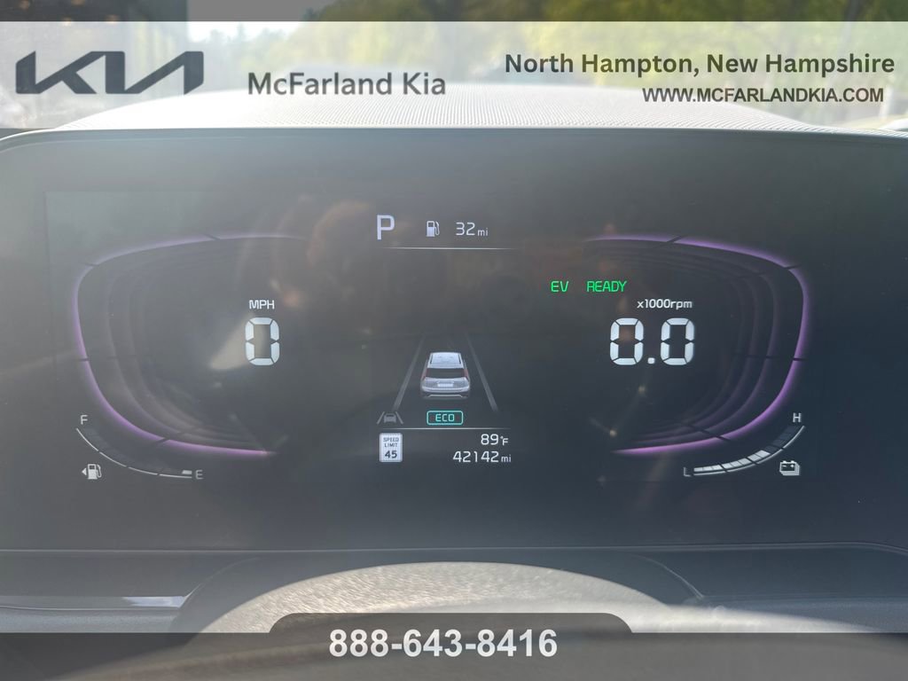 Used 2023 Kia Niro EX FWD image 14