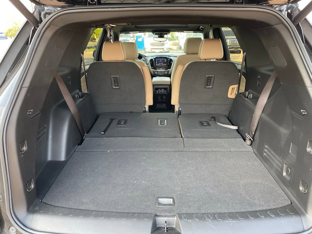 Used 2023 Chevrolet Traverse Premier image 6