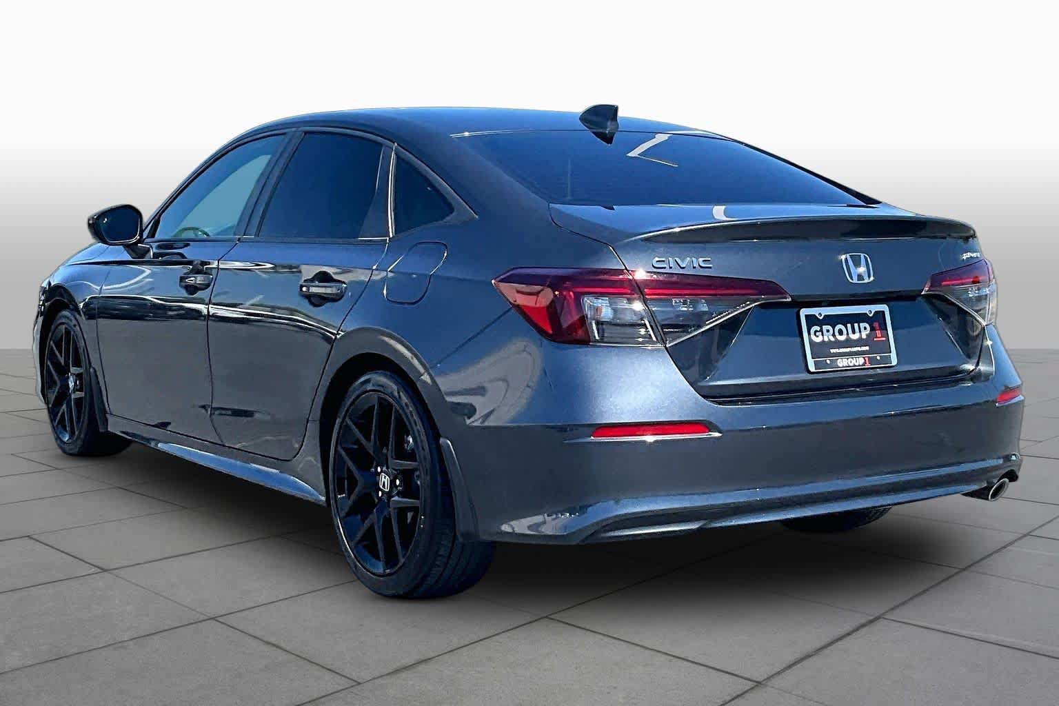 Used 2025 Honda Civic Sport image 11