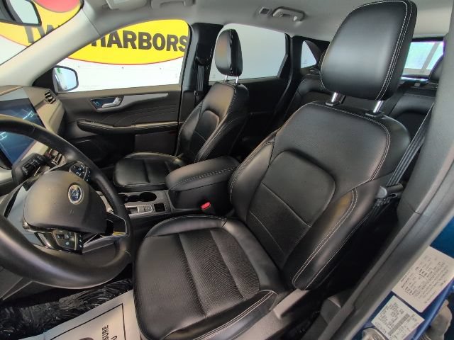 Certified 2023 Ford Escape Platinum AWD/4WD image 11