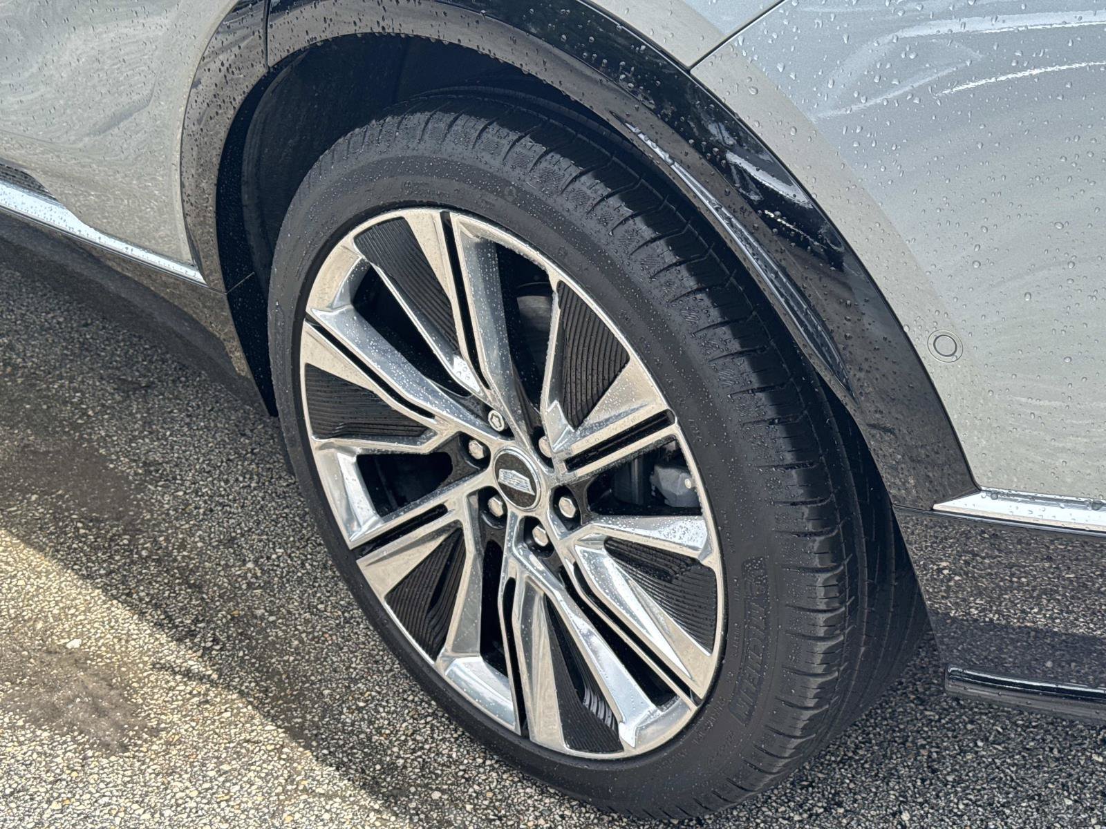 Certified 2026 Cadillac Lyriq Signature Luxury w/ Nappa Leather Package AWD/4WD image 12