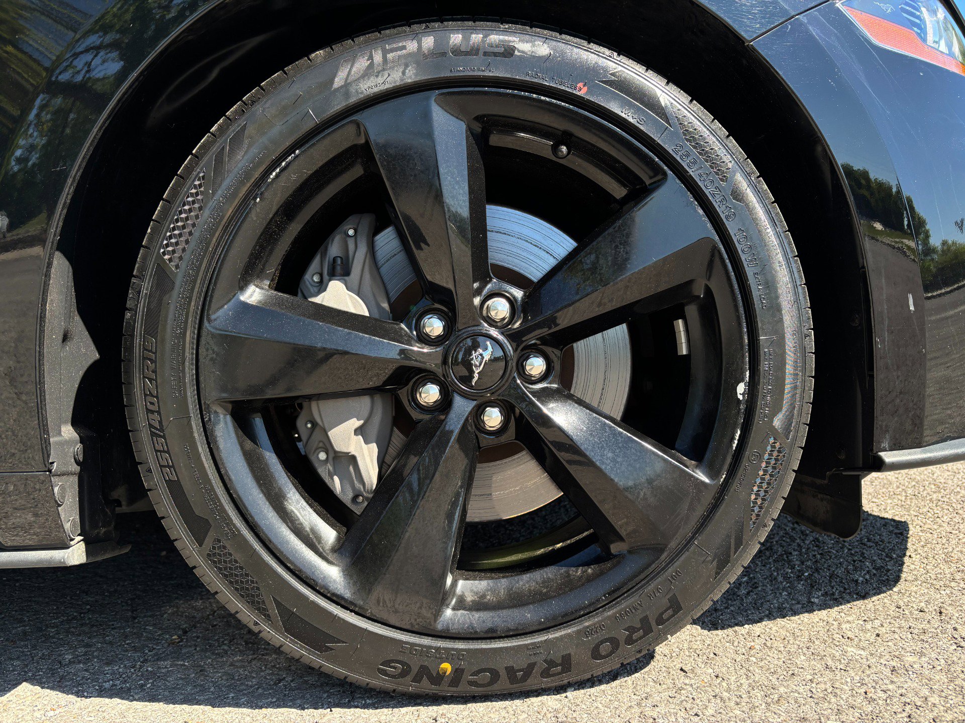 Used 2021 Ford Mustang GT Premium w/ Black Accent Package RWD image 43