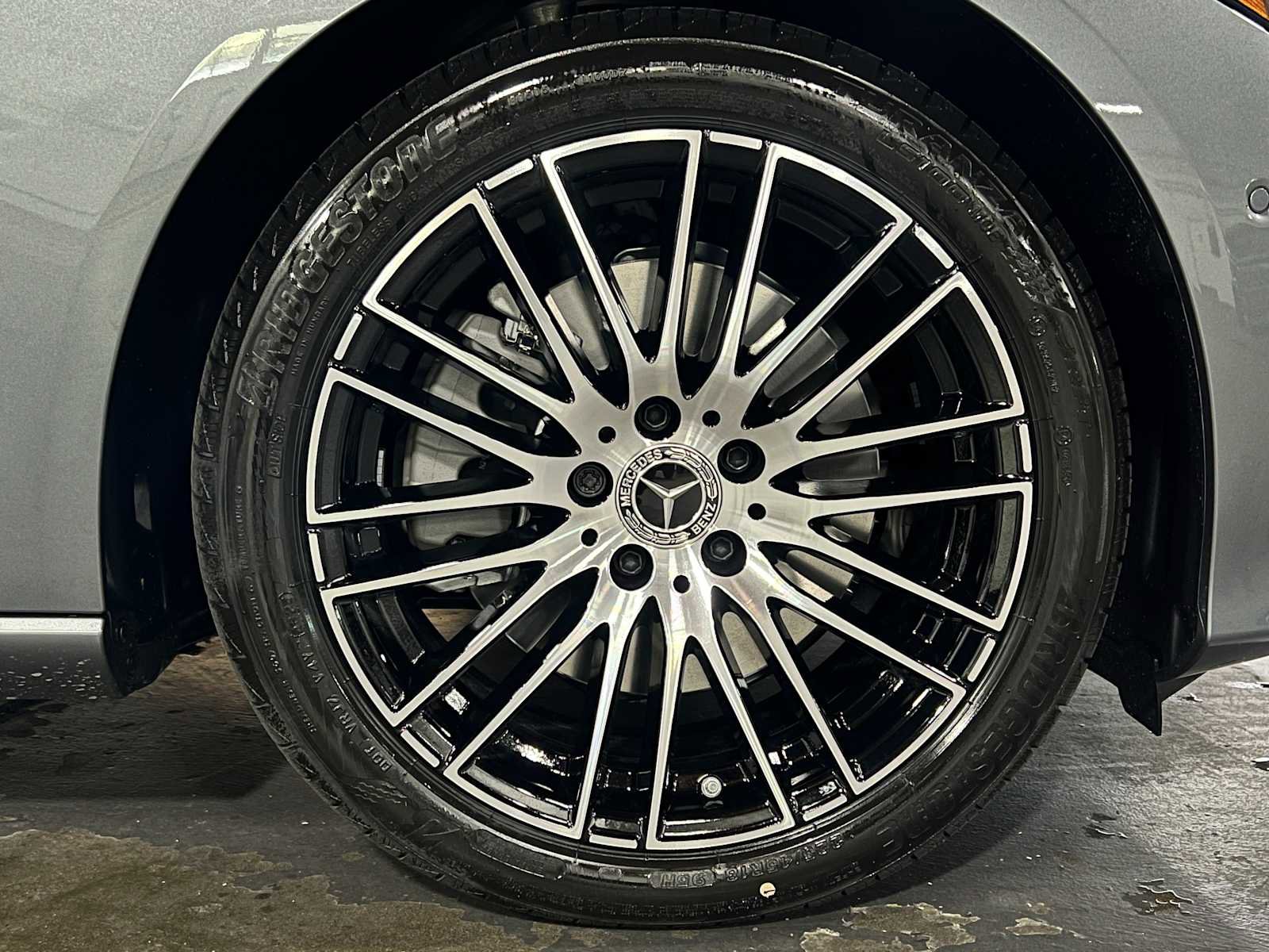 Used 2025 Mercedes-Benz C 300 4MATIC Sedan image 9