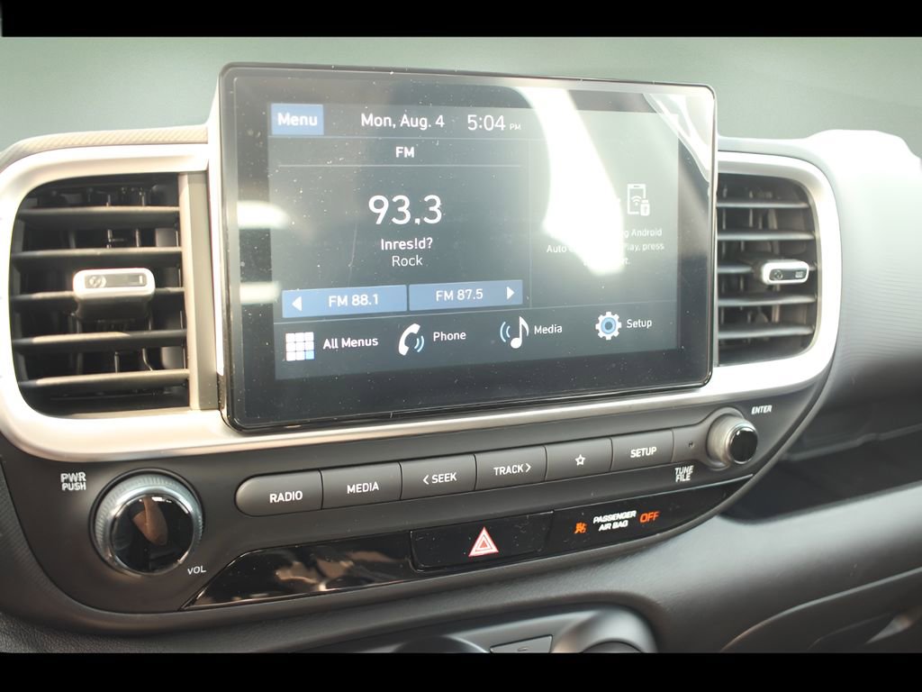 New 2025 Hyundai Venue SEL image 19