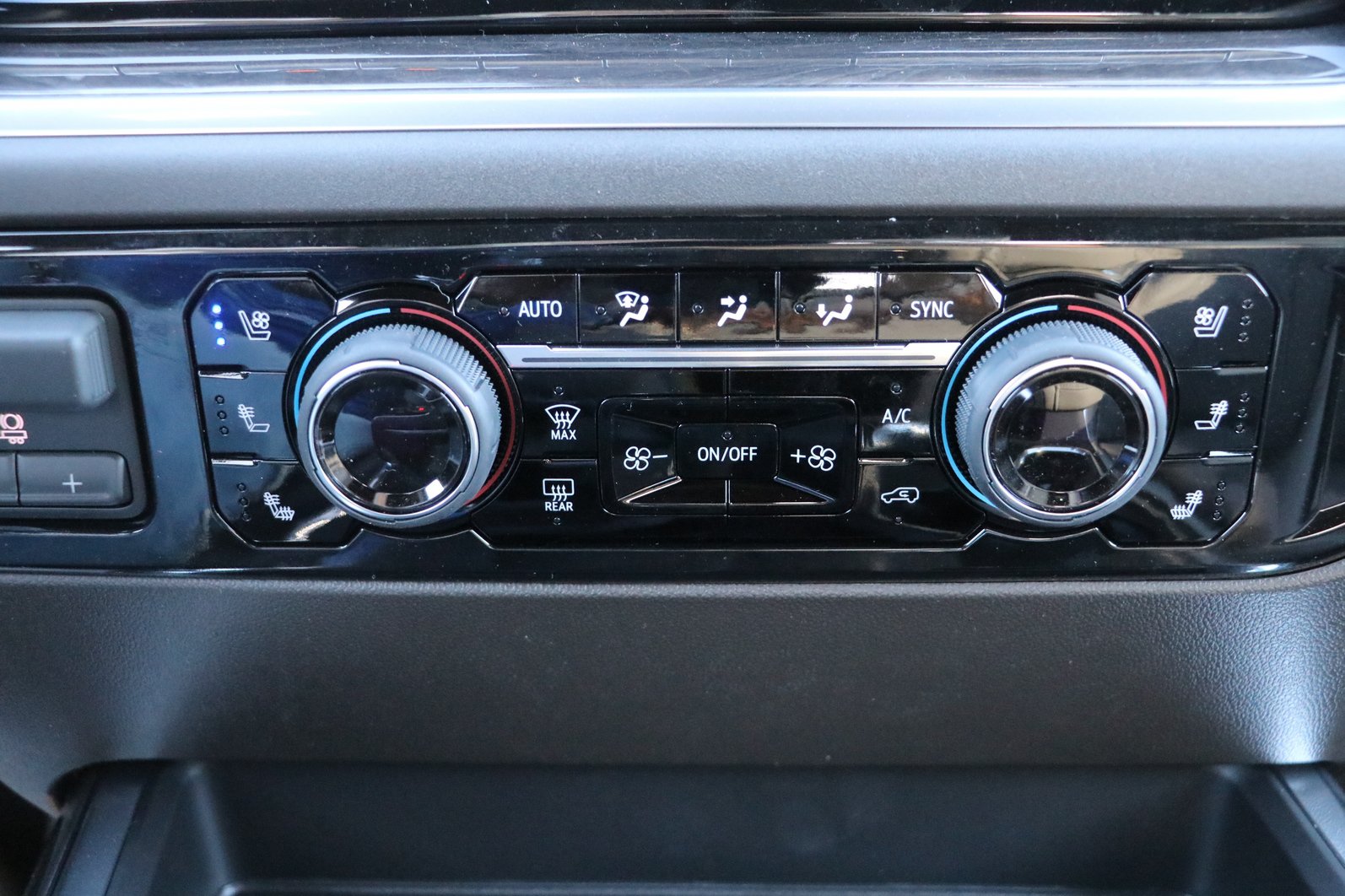 New 2026 Chevrolet Silverado 1500 LTZ w/ LTZ Convenience Package II image 21