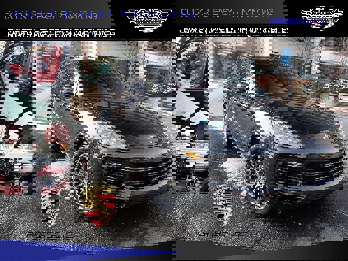 Used 2022 Porsche Cayenne Platinum Edition image 1