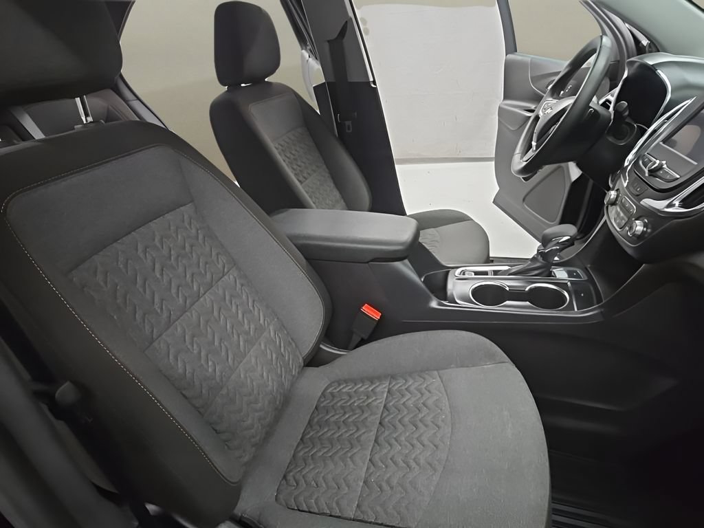 Used 2024 Chevrolet Equinox LT w/ Driver Convenience Package AWD/4WD image 27