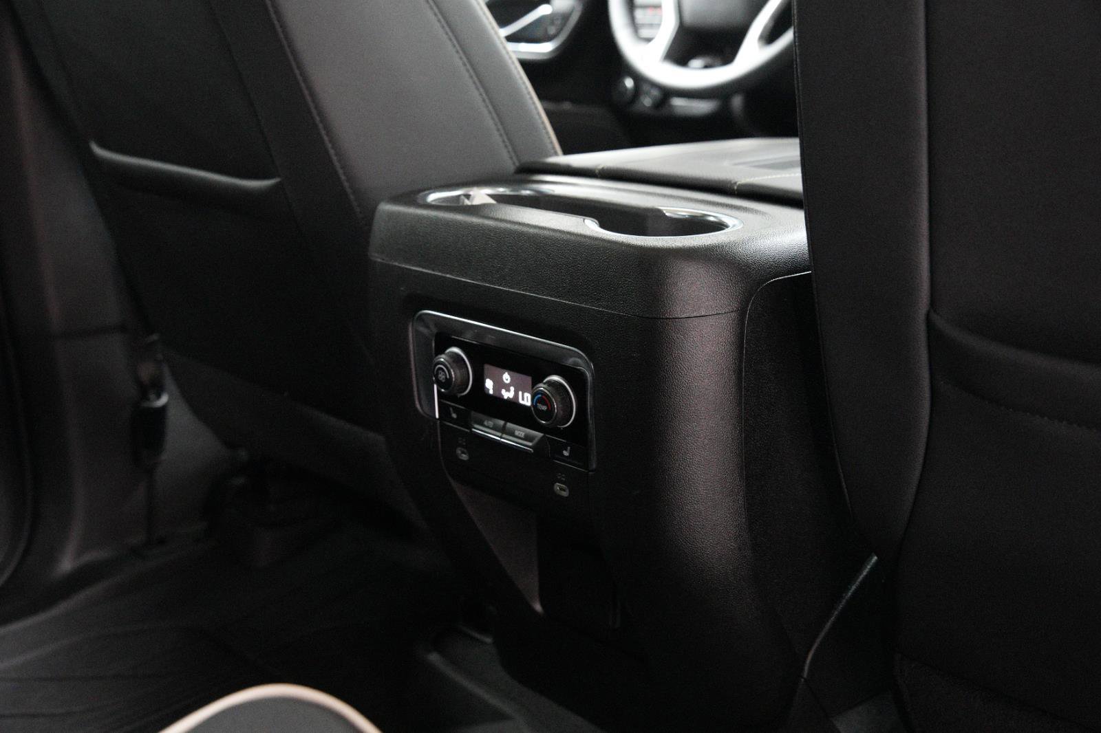 Used 2024 Chevrolet Suburban Premier w/ Premium Package image 18