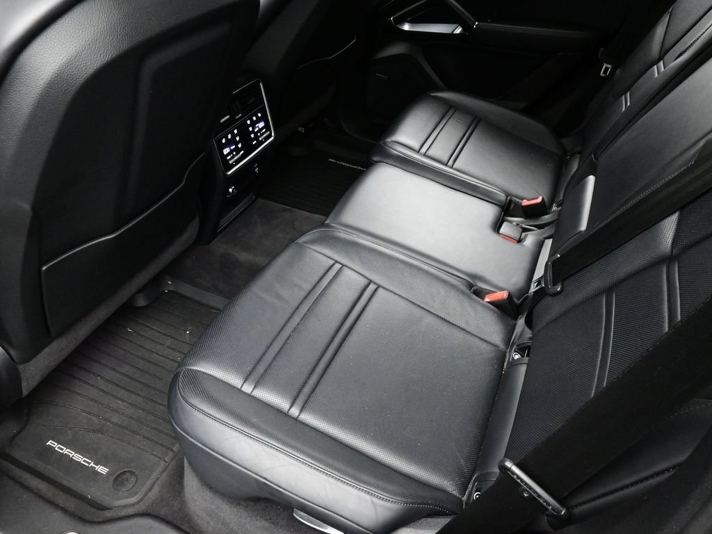 Certified 2021 Porsche Cayenne Turbo AWD/4WD image 14