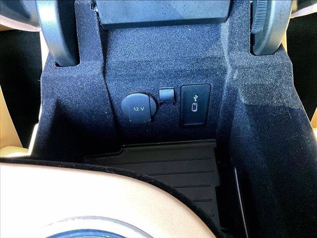 Used 2023 Porsche Panamera 4 image 26