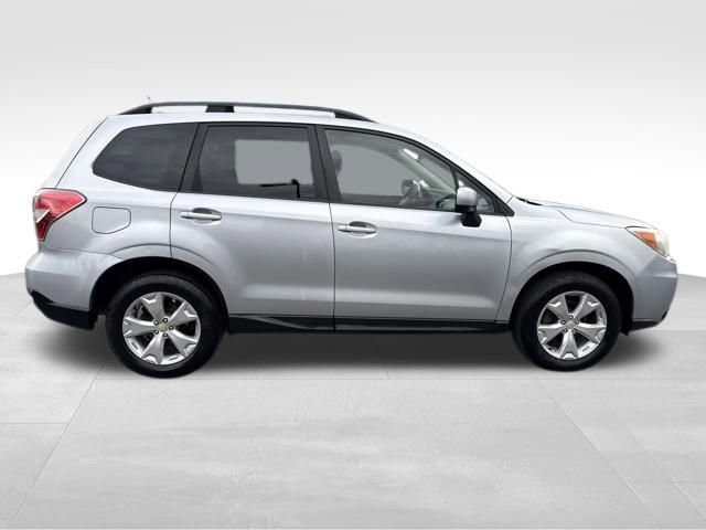 Used 2014 Subaru Forester 2.5i Premium w/ All-Weather Package image 10