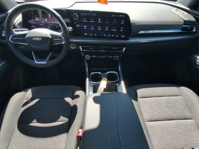 Used 2025 Chevrolet Traverse LT w/ Driver Confidence Package FWD image 25