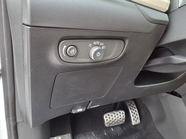 Used 2025 Buick Encore GX Sport Touring w/ Comfort Package image 31