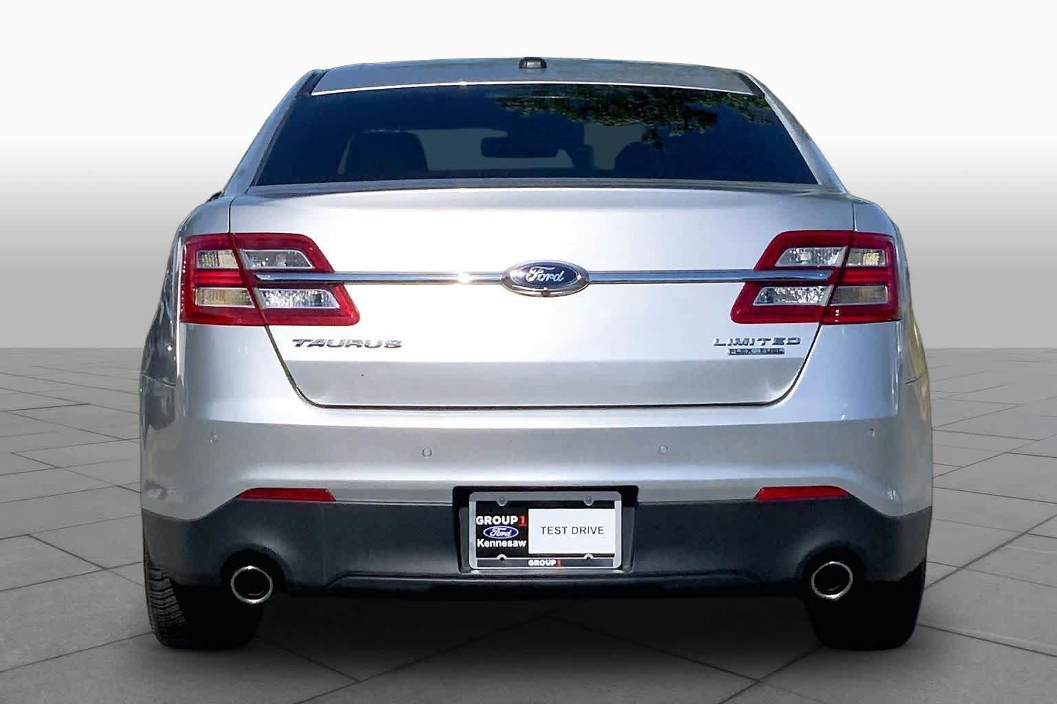 Used 2014 Ford Taurus Limited FWD image 4