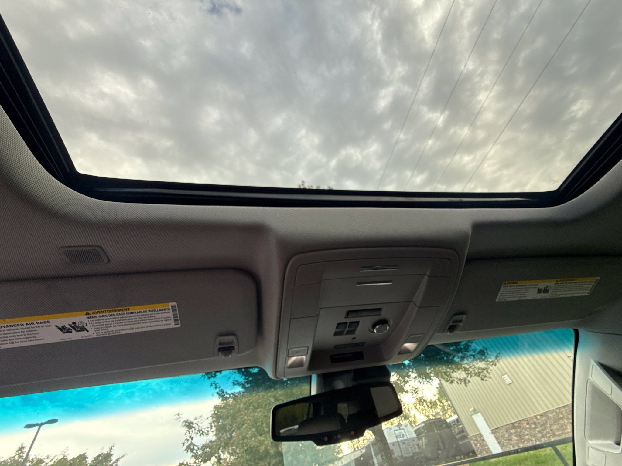 Used 2019 Chevrolet Tahoe LT w/ LT Signature Package AWD/4WD image 23
