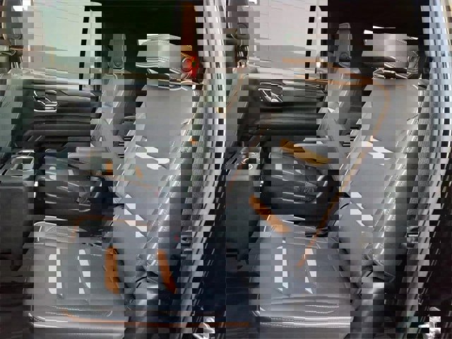 Used 2023 GMC Yukon XL AT4 w/ AT4 Premium Plus Package image 16