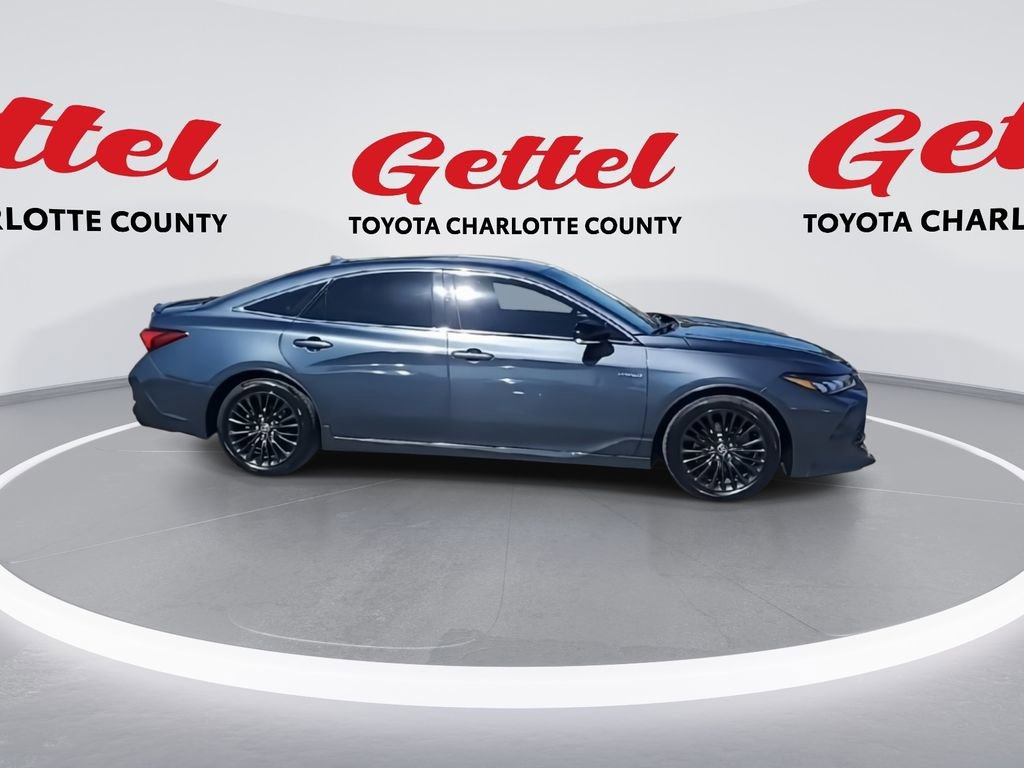 Used 2020 Toyota Avalon XSE image 9