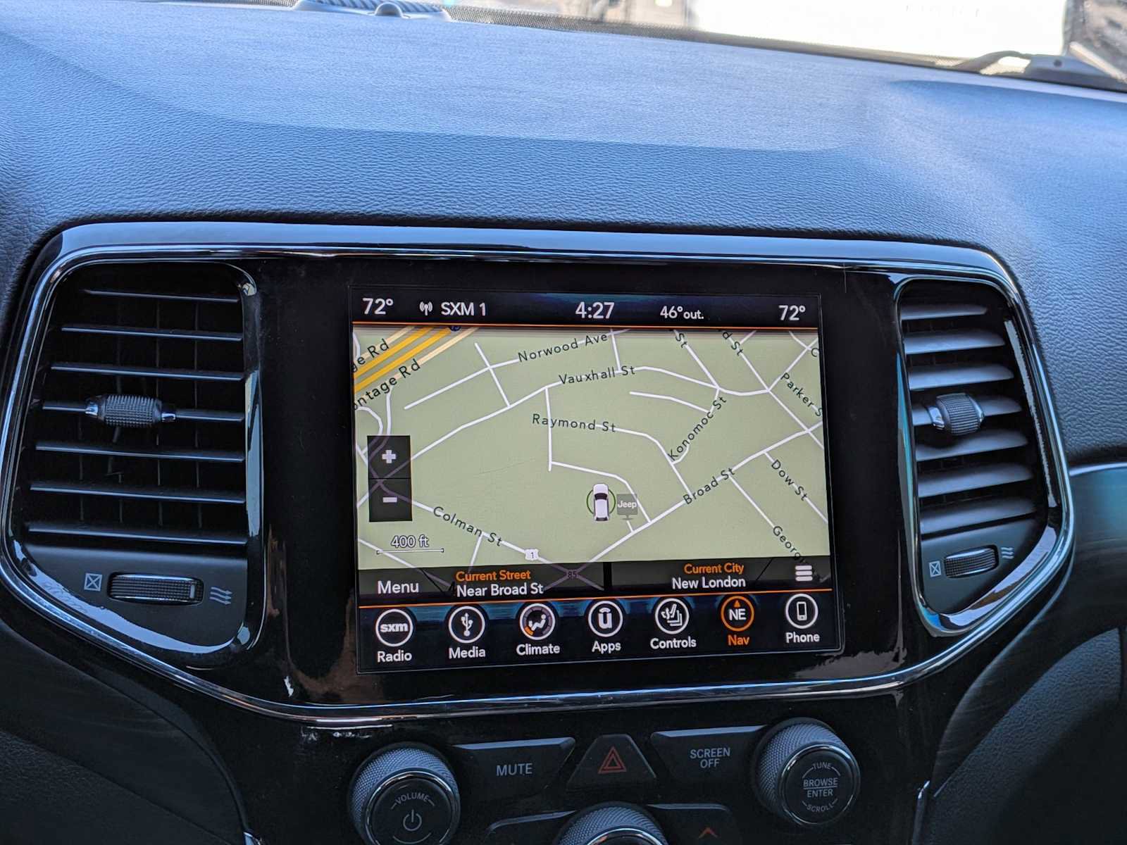 Used 2019 Jeep Grand Cherokee Altitude AWD/4WD image 21