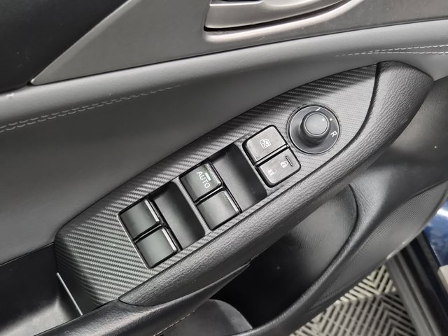 Used 2019 MAZDA CX-3 Touring w/ Touring I-ACTIVSENSE Package image 17