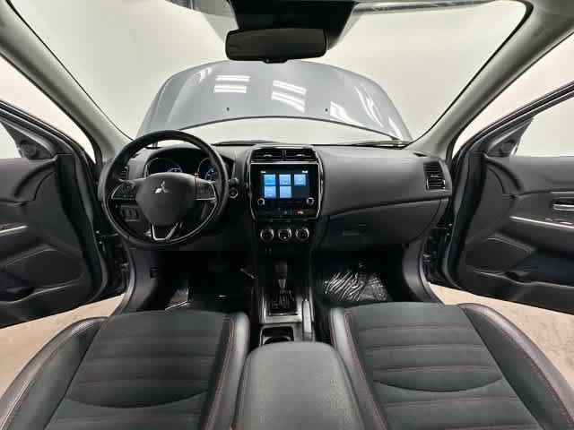 Used 2024 Mitsubishi Outlander Sport SE AWD/4WD image 19