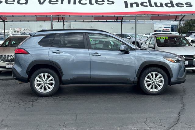 Certified 2023 Toyota Corolla Cross LE image 6