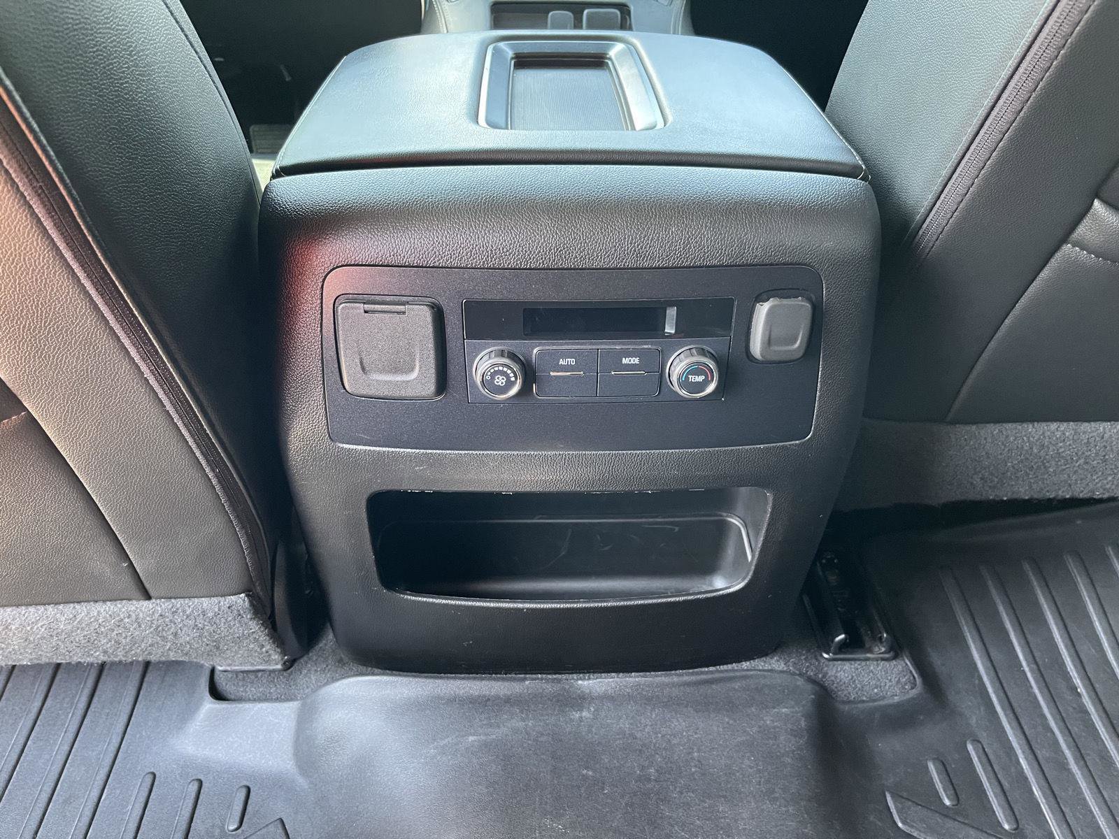 Used 2019 Chevrolet Tahoe LT image 14