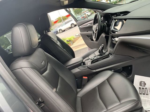 Used 2022 Cadillac XT5 Luxury AWD/4WD image 14