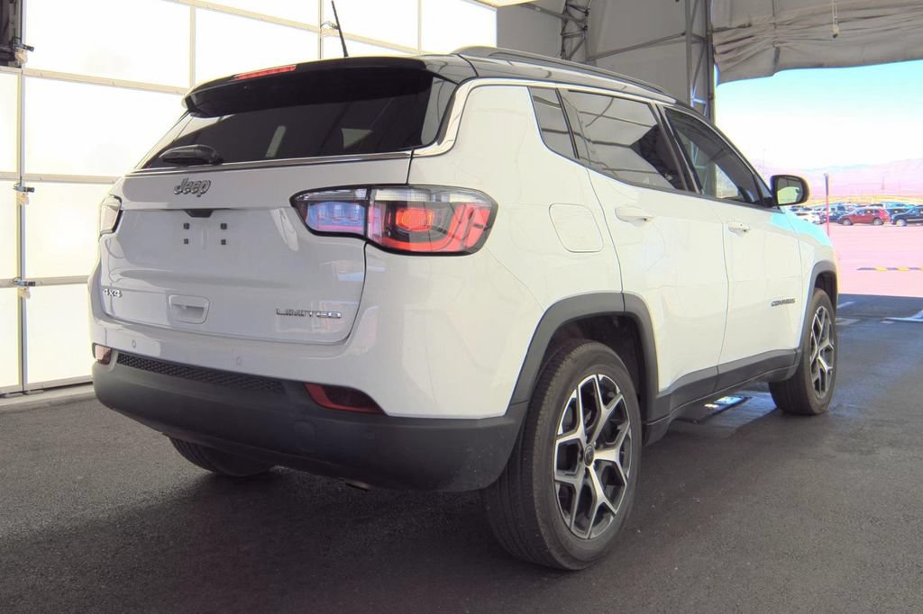 Used 2025 Jeep Compass Limited AWD/4WD image 6