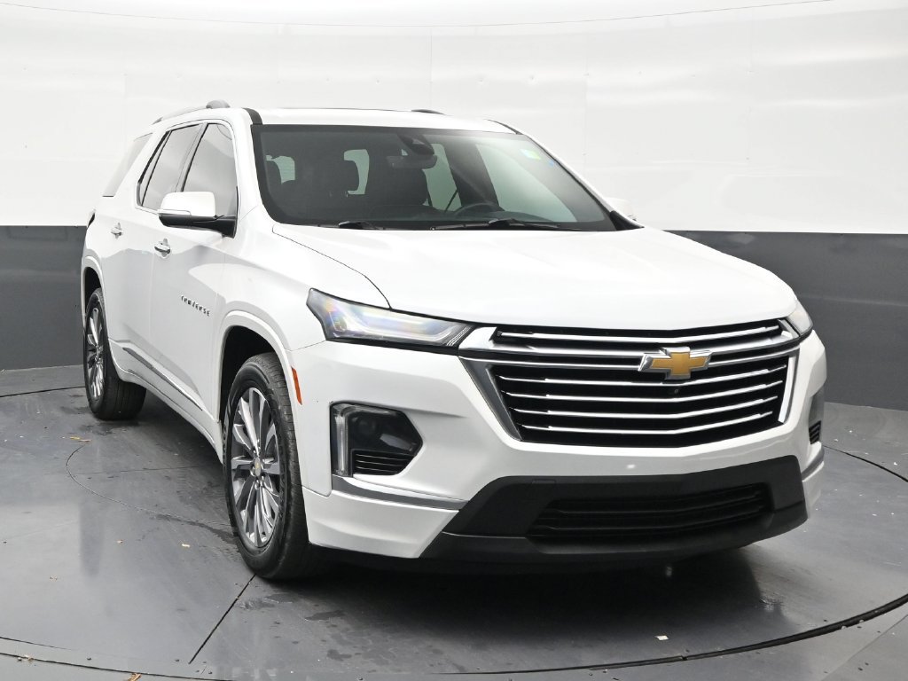 Used 2022 Chevrolet Traverse Premier FWD image 7