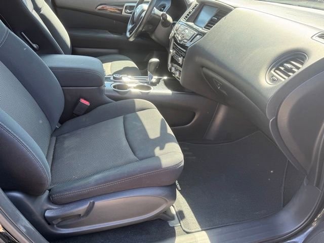 Used 2017 Nissan Pathfinder S AWD/4WD image 13