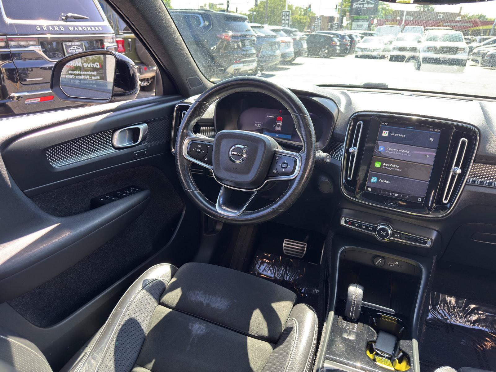 Used 2021 Volvo XC40 P8 Recharge w/ Advanced Package AWD/4WD image 29