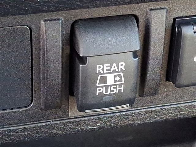 Used 2022 Toyota Tacoma SR5 image 25