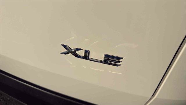 Used 2024 Toyota Grand Highlander XLE image 8