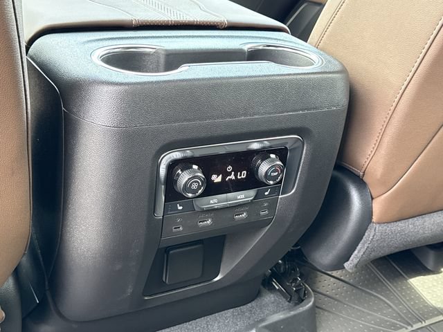 New 2026 Chevrolet Tahoe High Country AWD/4WD image 19