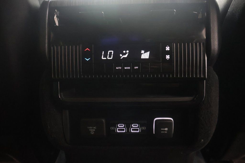 Used 2024 Jeep Wagoneer Series II w/ Flexible Seating Group image 15