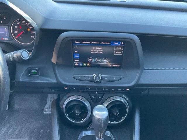 Used 2020 Chevrolet Camaro LT RWD image 13