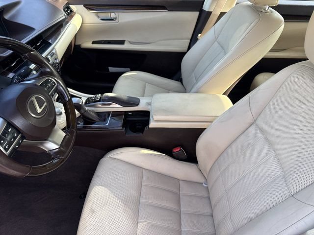 Used 2016 Lexus ES 350 w/ Luxury Package w/Wood Trim FWD image 10